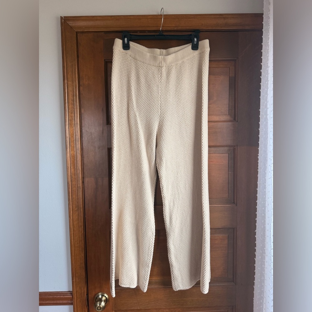 FREE PEOPLE BEACH HAILEE SWEATER SET - BOTTOMS ONLY 🧸 - Picture 4 of 7
